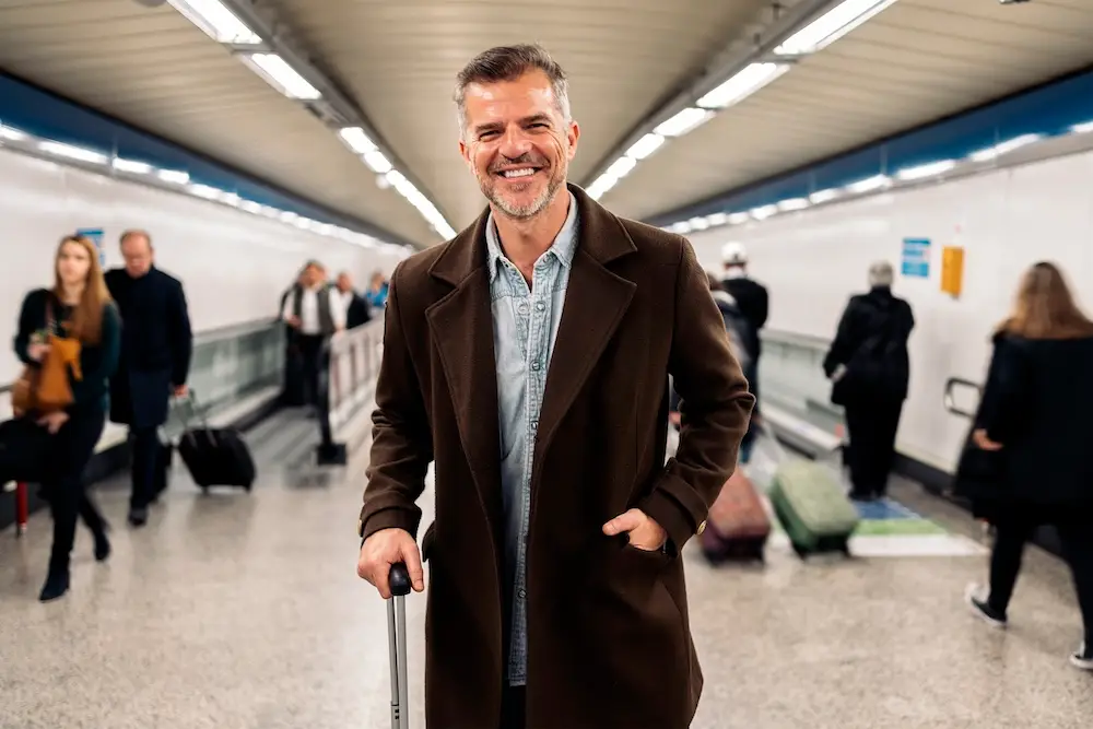 Expatriating abroad: which insurance policies should you arrange before leaving?